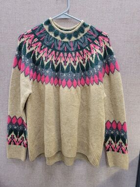 Vince Camuto Beige Fair Isle Pullover with Pink and Dark Green Accents